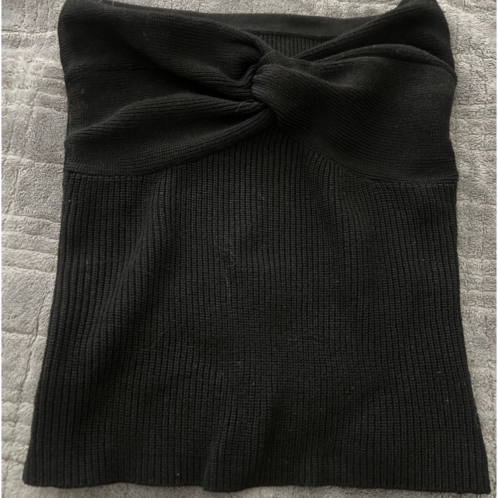 Women’s Black top